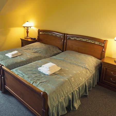Wellness Hotel Kastiel Jaslovske Bohunice Экстерьер фото