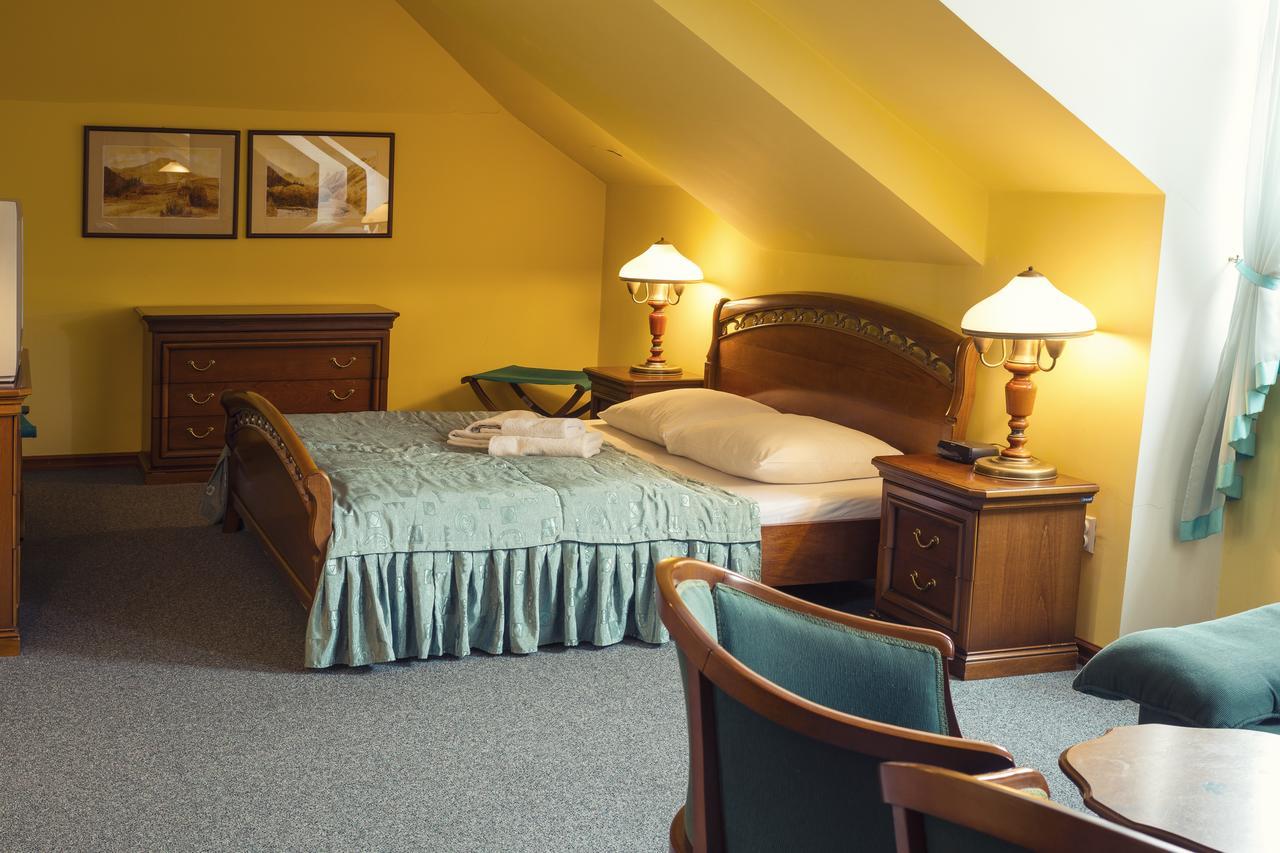 Wellness Hotel Kastiel Jaslovske Bohunice Экстерьер фото